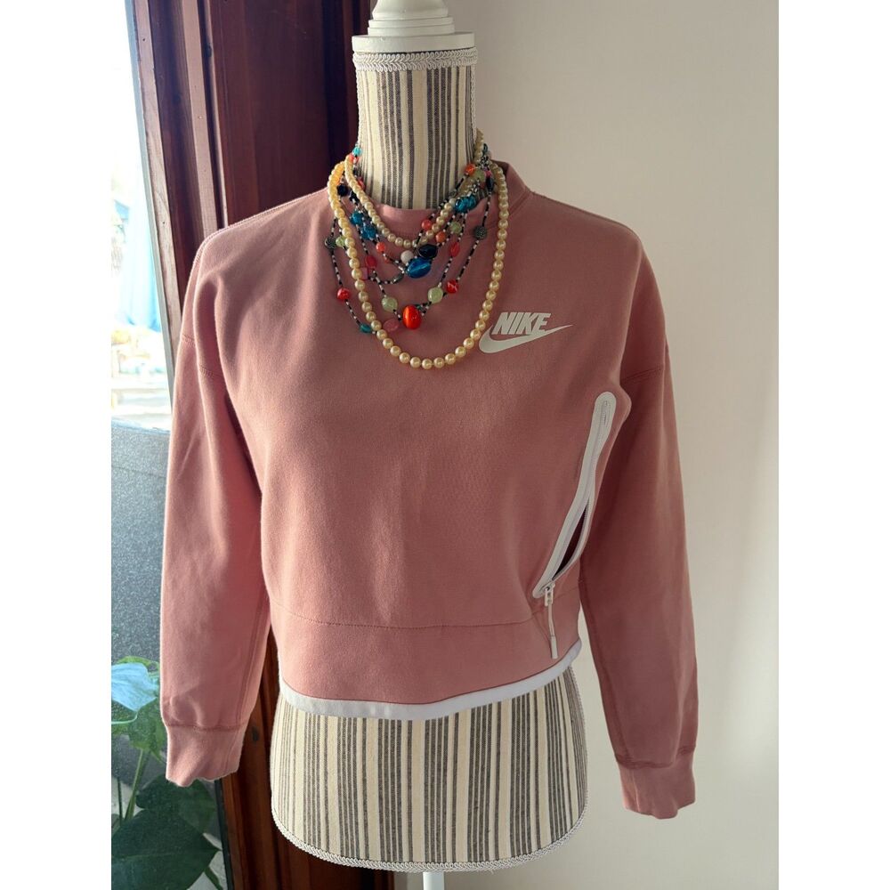 Nike Tech Pink Crop Activewear Streetwear Athletic Pullover Fun Unique Sweater